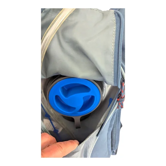 NWOT Ozark Trail Pearson Creek 2 Ltr Hydration Pack - Picture 6 of 10